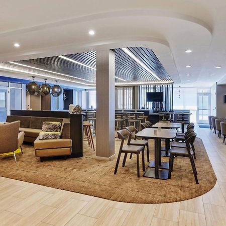 Springhill Suites By Marriott Chicago Chinatown Экстерьер фото