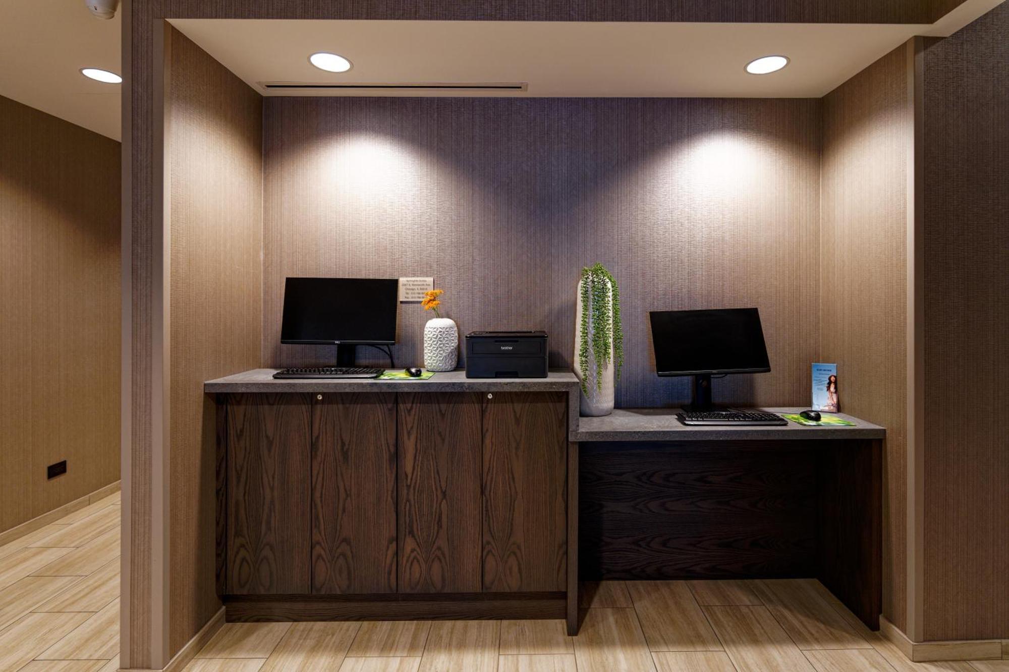 Springhill Suites By Marriott Chicago Chinatown Экстерьер фото