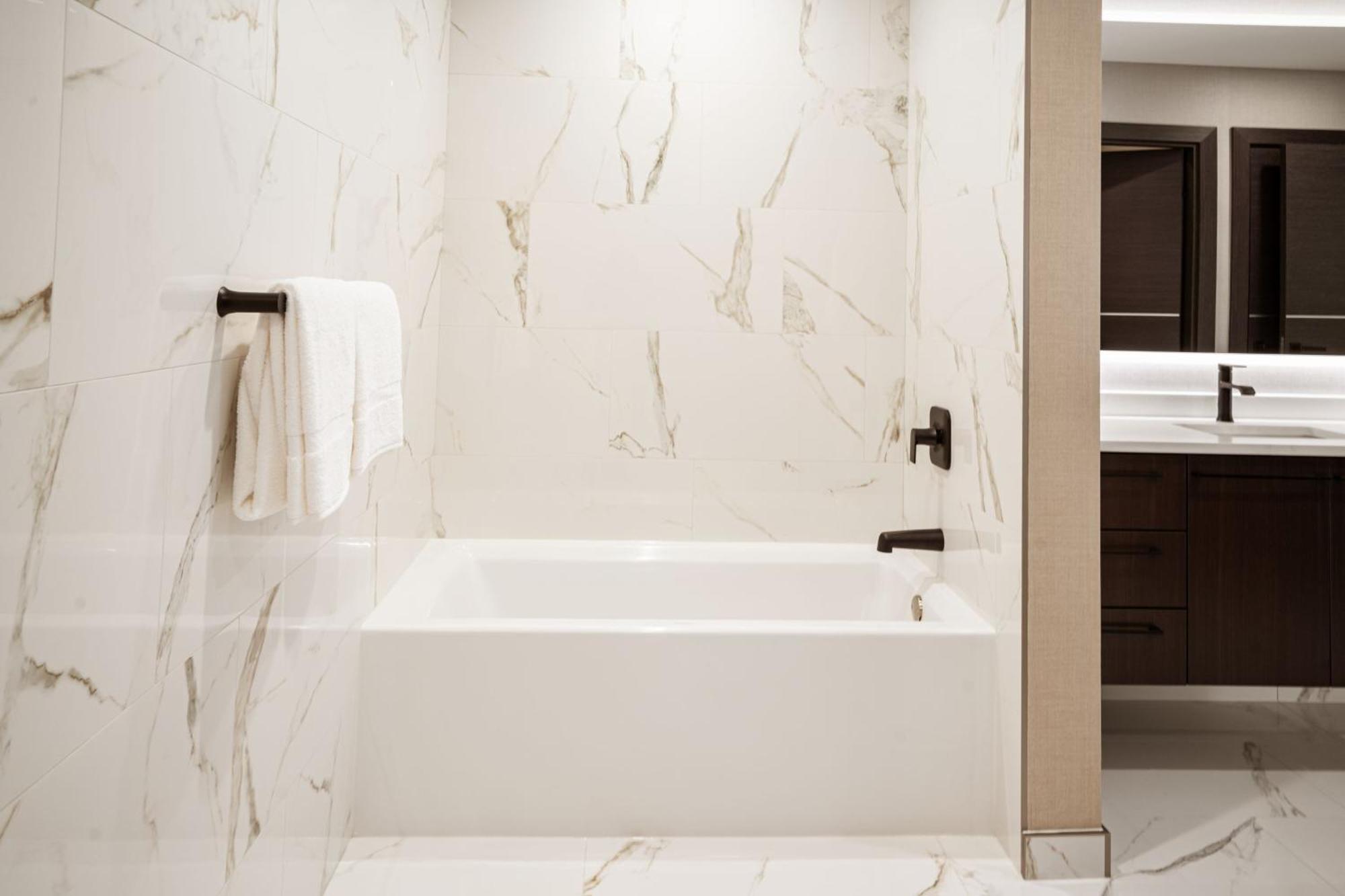 Springhill Suites By Marriott Chicago Chinatown Экстерьер фото