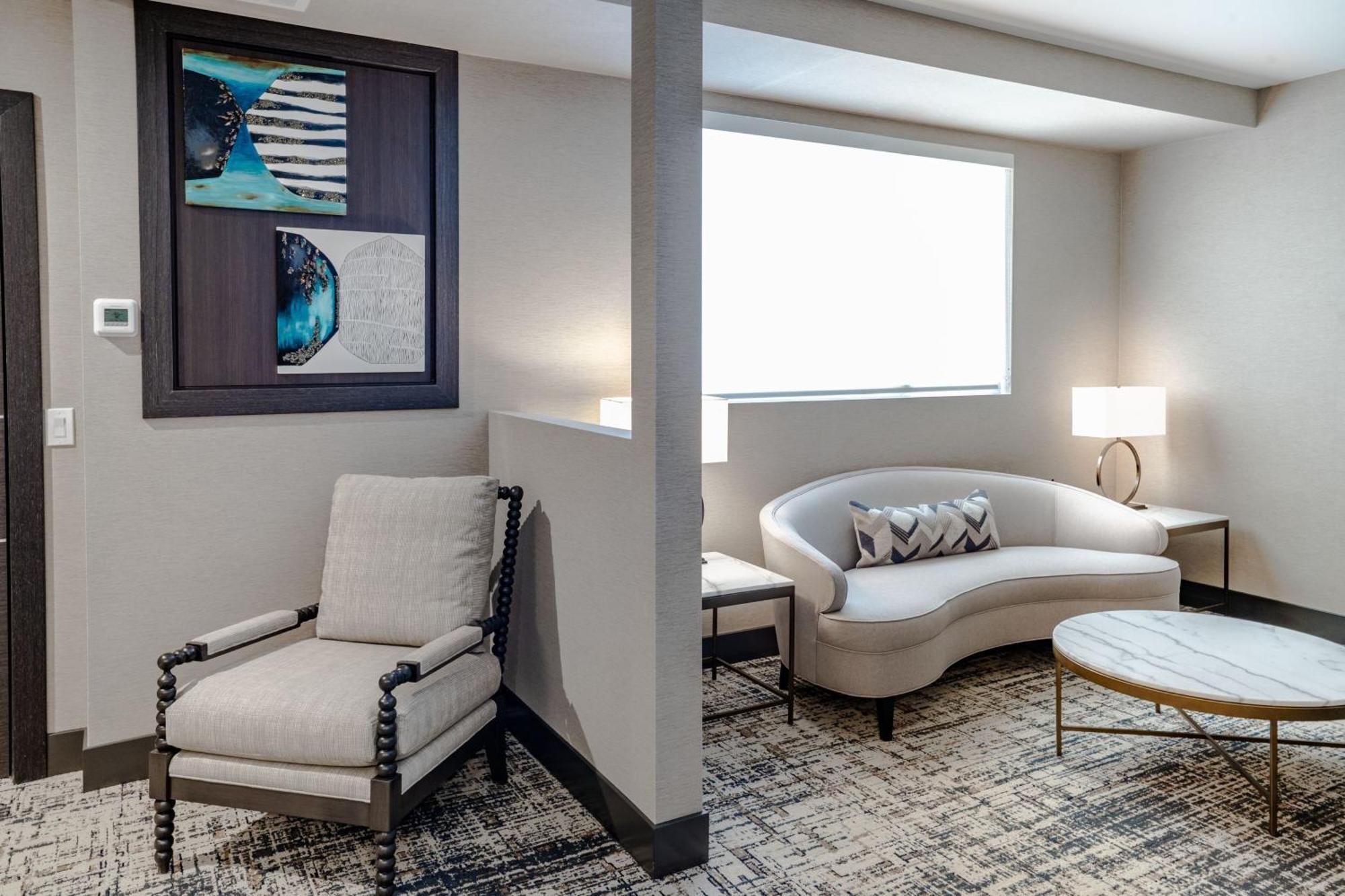 Springhill Suites By Marriott Chicago Chinatown Экстерьер фото